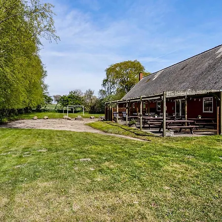 6 Bedroom Gorgeous In Semesterbostad