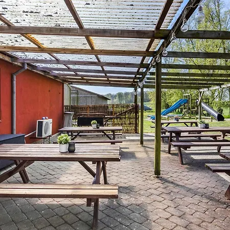 6 Bedroom Gorgeous In *