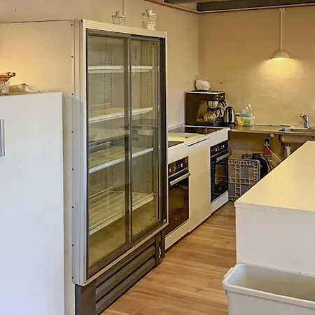 Дом отдыха 6 Bedroom Gorgeous In